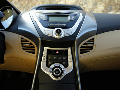 Переходная рамка AVIS AVS500FR для HYUNDAI ELANTRA (2011-...), 2DIN (#034)