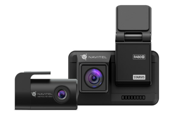 Navitel R480 2K <br/>Видеорегистратор-GPS информатор (2в1) Navitel R480 2K<br />
 <br />
Высокое качество видео <br />
Видеорегистратор NAVITEL R480 2K оснащен сенсором SONY IMX335 с разрешением съемки 2K (2560х1440). Сверхчувствительная матрица обеспечивает максимальное качество и четкость изображения как днем, так и в условиях низкой освещенности, позволяя зафиксировать на видео все необходимые детали на дороге: номера автомобилей, дорожное полотно, знаки и указатели, сигналы светофора и т.д. <br />
 <br />
Широкий угол съемки <br />
Современный стильный NAVITEL R480 2K станет вашим надежным помощником на любой дороге и в любое время суток. Благодаря панорамному углу обзора 160° видеорегистратор захватывает при съемке широкий участок дороги впереди автомобиля, а также обочину и тротуары. <br />
 <br />
Двойной контроль <br />
Входящая в комплект Full HD камера заднего вида позволяет фиксировать события, происходящие позади автомобиля. Дополнительная камера крепится на заднем стекле автомобиля при помощи 3М-скотча* и имеет 136-градусный угол обзора, захватывая даже «слепые» зоны. Объектив задней камеры поддерживает вращение на 360 градусов, что позволит, при необходимости, вести с ее помощью съемки и внутри салона авто. <br />
* Задняя камера не является водонепроницаемой. <br />
 <br />
Магнитное крепление <br />
Магнитное крепление на скотче надежно фиксирует устройство на лобовом стекле. Подключение питания через крепление позволяет, не отсоединяя провод, быстро установить и снять устройство. <br />
 <br />
Записи под защитой <br />
Видеорегистратор NAVITEL R480 2K имеет встроенный датчик удара (G-сенсор), который защищает от перезаписи видео, сделанное в нештатных ситуациях. В случае резкого маневра или удара по автомобилю, система сохраняет видеофрагмент события в защищенную папку на карте памяти. Благодаря возможности настройки чувствительности сенсора устройство позволит адаптировать датчик под ваш стиль вождения. <br />
 <br />
Navitel DVR Player <br />
Для просмотра и редактирования видео и фото-файлов c видеорегистратора на компьютерах на базе ОС Windows используйте программу Navitel DVR Player. <br />      
 <br />
<iframe width="560" height="315" src="https://www.youtube.com/embed/SqTL7kQ-bqY?si=WNxhoKGyECzF3k1q" title="YouTube video player" frameborder="0" allow="accelerometer; autoplay; clipboard-write; encrypted-media; gyroscope; picture-in-picture; web-share" allowfullscreen></iframe>