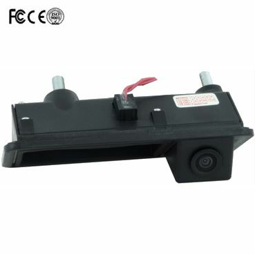 Intro Incar VDC-089 - Камера заднего вида VW Golf V, Passat B6, Jetta, CC, Touran, Multivan, Transporter, Caravella, Caddy