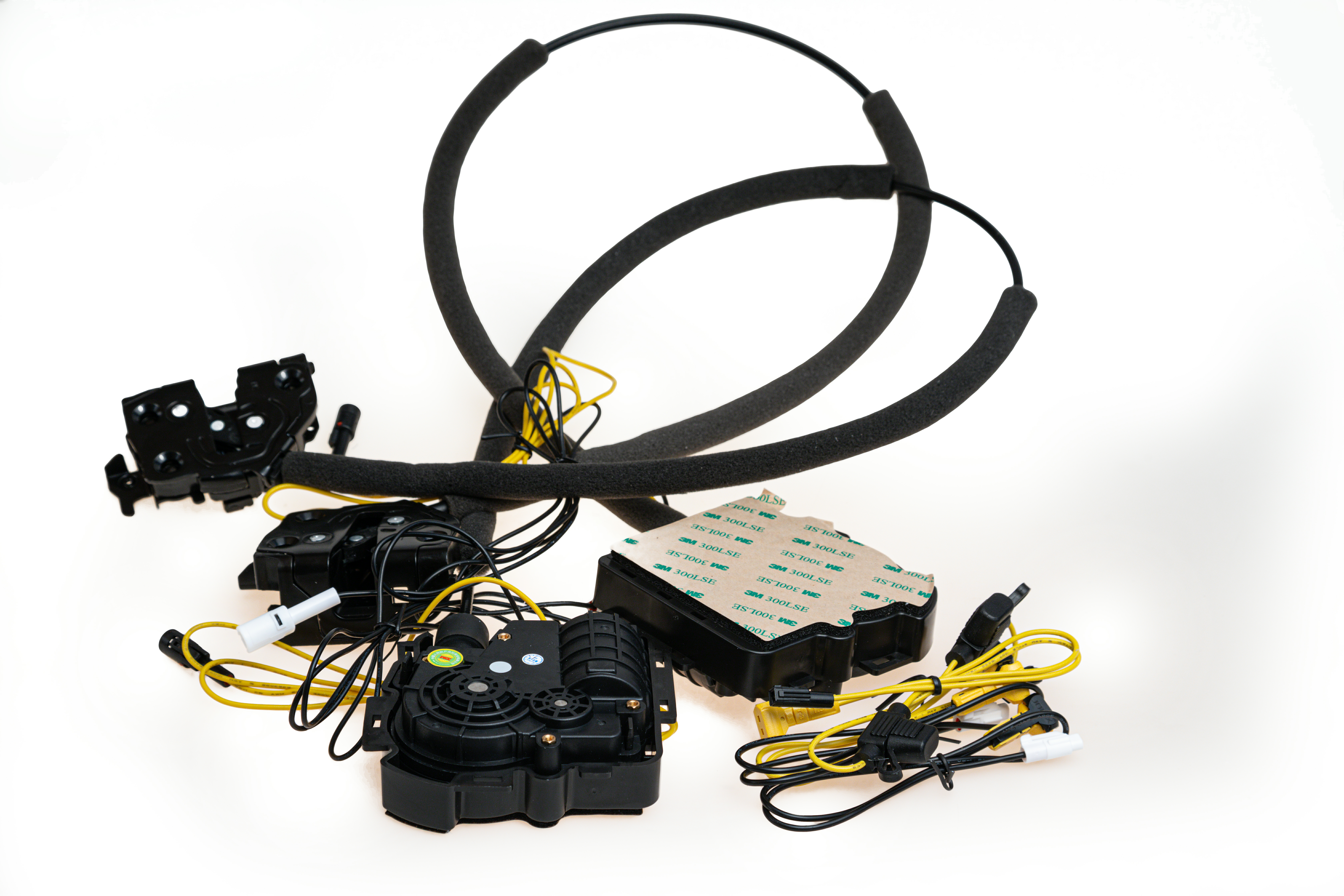 Комплект доводчиков Rulium AA-RL-SUB-HON <br/>  <br />
 Совместимость: <br />
  <br />
 Honda Pilot 2018-н.в. <br />
 Subaru Forester 2018-н.в. <br />
 Honda CR-V  2016-н.в. <br />
 Acura RLX 2013-2015 <br />
 Acura TLX 2014-2021 <br />
 Acura RDX 2012-2016 <br />
 Subaru OutBack 2018-н.в. <br />
 Acura CDX 2016-2017 <br />
  <br />