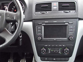 Incar RSC-N04 - Переходная рамка Skoda Octavia A5 (2004-2013) / Yeti 2009+ (2-din)