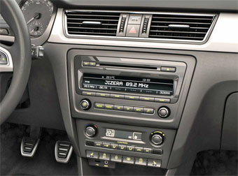 Incar RSC-8676 RPD - Переходная рамка Skoda Rapid 2014+ для установки магнитолы VW RNS-510