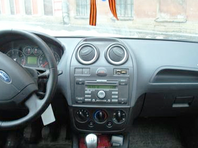 Переходная рамка AVIS AVS500FR для FORD FOCUS (до 2004)/ FIESTA (до 2005)/ TRANSIT (до 2006)/ MONDEO (до 2002), 1DIN (#020)