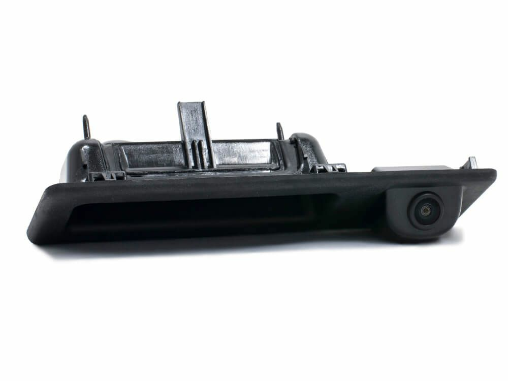 AVEL AVS327CPR (150 AHD/CVBS) с переключателем HD и AHD для автомобилей BMW