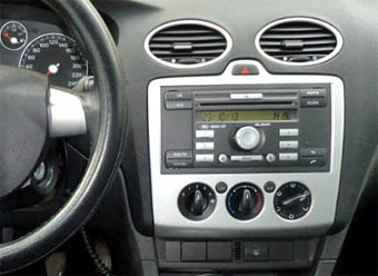 Incar RFO-N07S - Переходная рамка Ford Focus II / Transit (2-DIN)