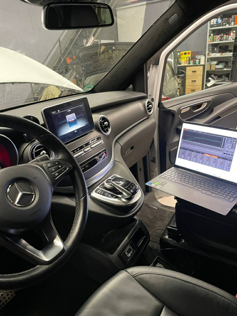 настраиваем новую аудиосистему в Мерседес W447 Marco Polo Edition