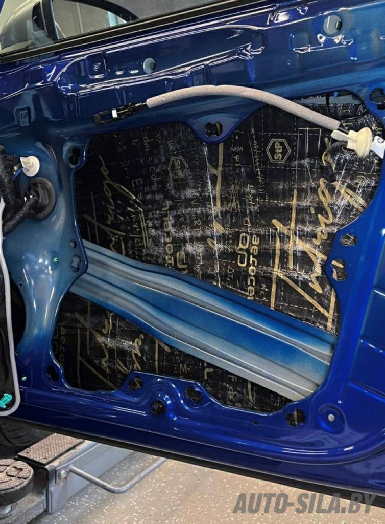 виброизоляция дверей в VW Golf R