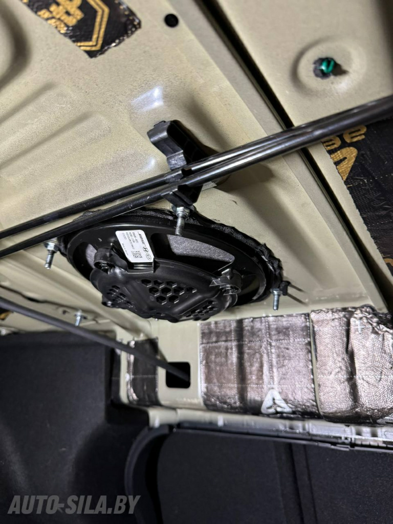 установка сабвуфера Bose в Kia K5
