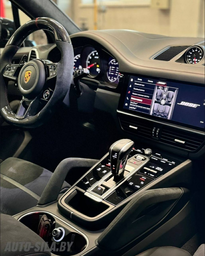 установили охранную систему с автозапуском Призрак-8L в Порш Каен