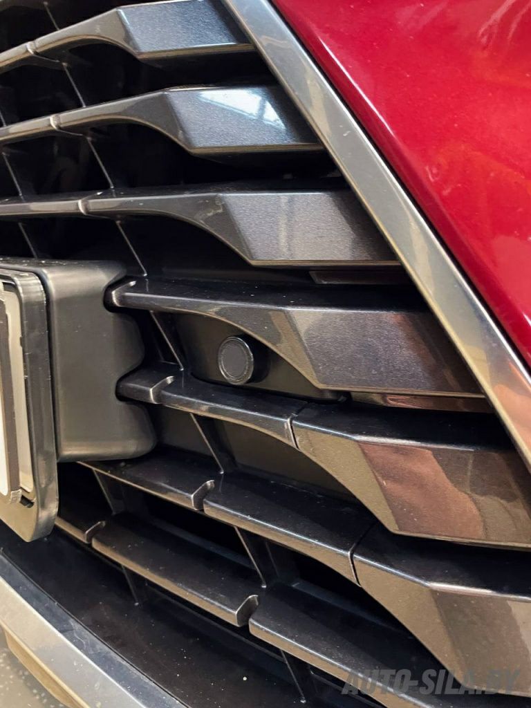 парктроники в Lexus NX 300h