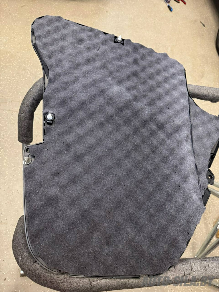 шумоизоляция дверных карт материалом ComfortMat Soft Wave