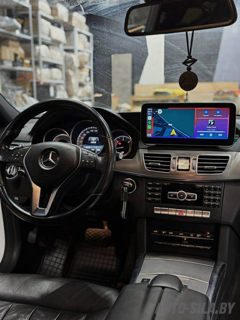 мультимедиа с сохранением штатного функционала в Mercedes W212