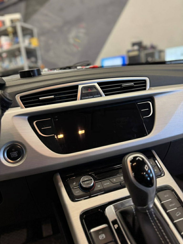 новая автомагнитола Teyes в Geely Atlas