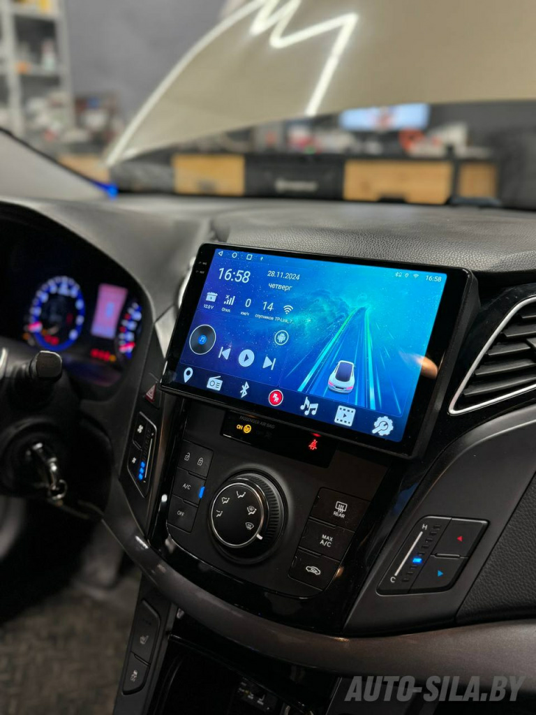 новый мультимедийный экран RedPower в Hyundai i40