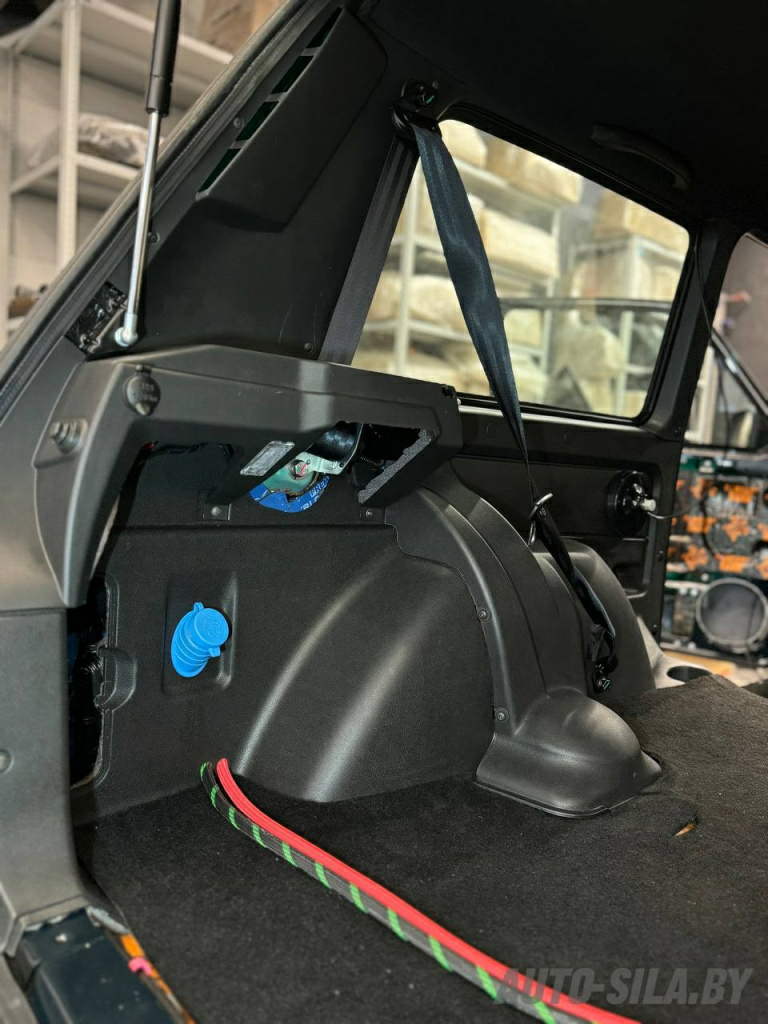 шумоизоляция салона в Лада Нива Легенд шумоизоляция салона в Лада Нива Легенд